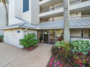 243 Bay Colony Drive N, Juno Beach FL 33408