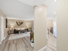 6755 W Broward Blvd 304, Plantation FL 33317