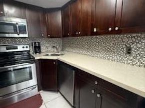 217 Foxtail Drive H, Greenacres FL 33415