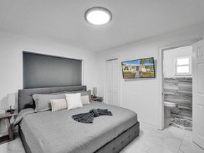 2001 Washington St, Hollywood FL 33020