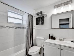 2001 Washington St, Hollywood FL 33020