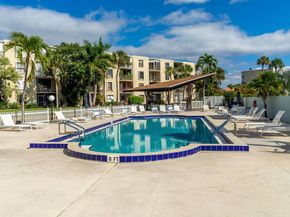 890 N Federal Highway 103, Lantana FL 33462