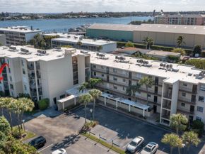 890 N Federal Highway 103, Lantana FL 33462