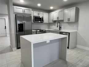 3826 SW 107th Avenue 22, Miami FL 33165