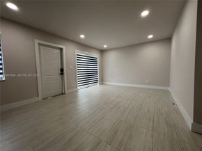 3826 SW 107th Avenue 22, Miami FL 33165