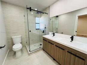 3826 SW 107th Avenue 22, Miami FL 33165