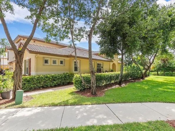 5784 NW 120th Avenue, Coral Springs FL 33076