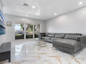 4440 NE 17th Avenue, Oakland Park FL 33334