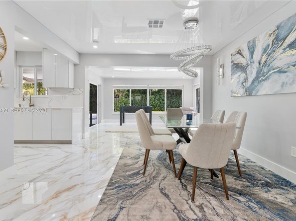 4440 NE 17th Avenue, Oakland Park FL 33334