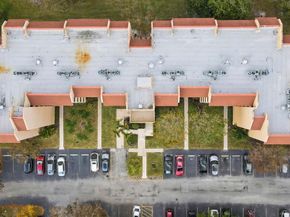 7080 Environ Boulevard 423, Lauderhill FL 33319
