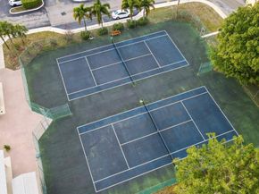7080 Environ Boulevard 423, Lauderhill FL 33319