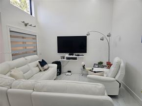 17914 NW 66th Ct Circle, Hialeah FL 33015