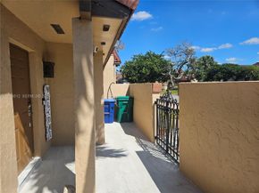 17914 NW 66th Ct Circle, Hialeah FL 33015