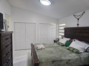 17914 NW 66th Ct Circle, Hialeah FL 33015