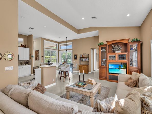 12040 NW 49th Dr, Coral Springs FL 33076