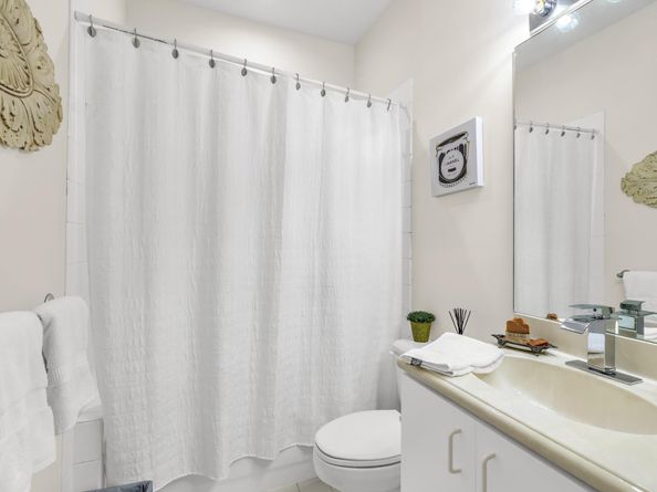 12040 NW 49th Dr, Coral Springs FL 33076