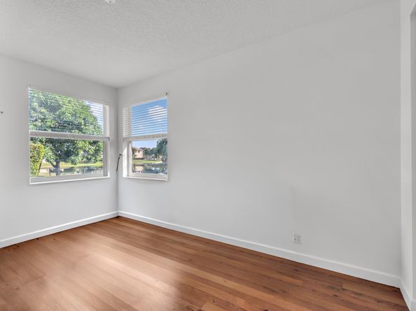 12040 NW 49th Dr, Coral Springs FL 33076