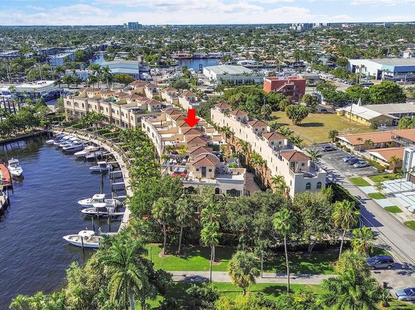 2254 SE 7th Street, Pompano Beach FL 33062