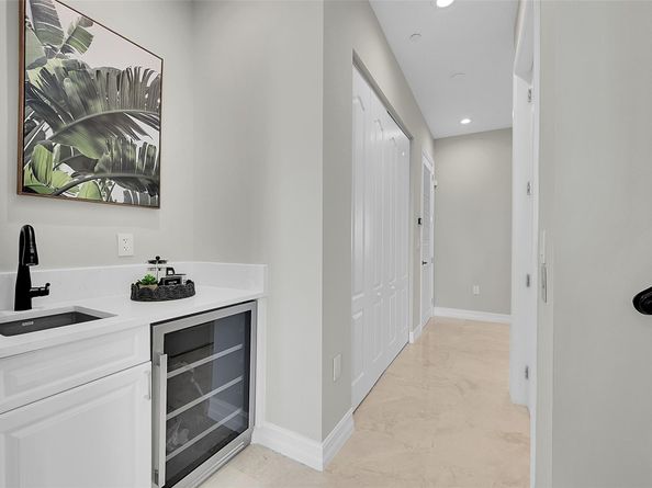 2254 SE 7th Street, Pompano Beach FL 33062