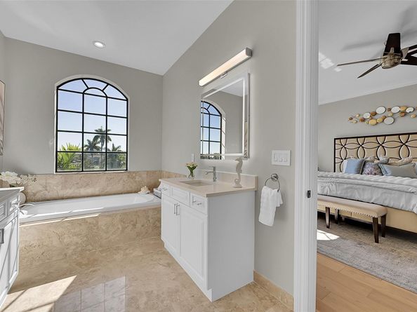 2254 SE 7th Street, Pompano Beach FL 33062