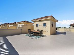 2254 SE 7th Street, Pompano Beach FL 33062