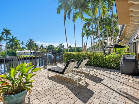 2254 SE 7th Street, Pompano Beach FL 33062