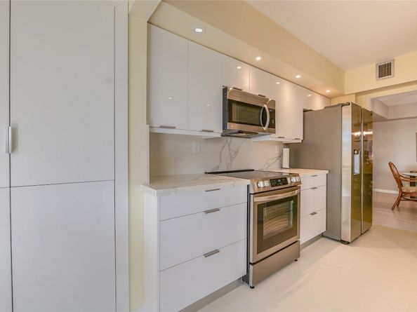 7200 Radice Ct 705, Lauderhill FL 33319