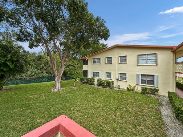 47 Camden B, West Palm Beach FL 33417