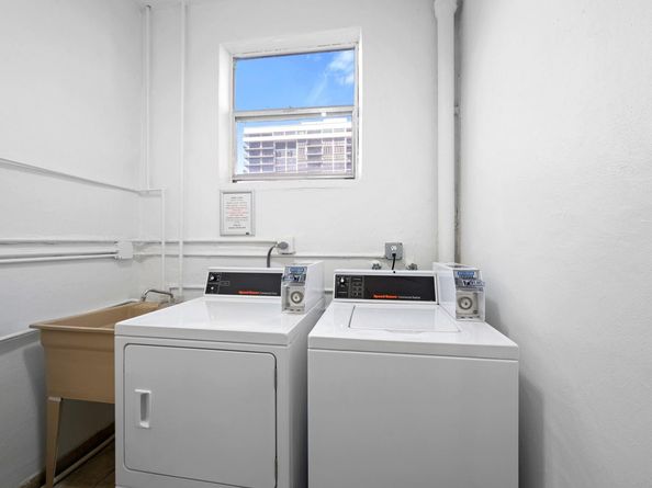 2081 S Ocean Dr 208, Hallandale Beach FL 33009