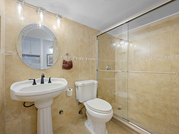 2081 S Ocean Dr 208, Hallandale Beach FL 33009