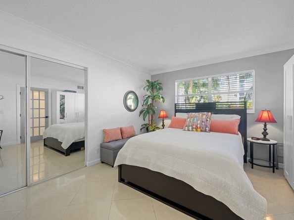 2081 S Ocean Dr 208, Hallandale Beach FL 33009