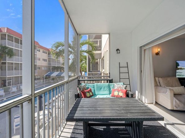 2081 S Ocean Dr 208, Hallandale Beach FL 33009