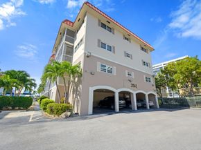 2081 S Ocean Dr 208, Hallandale Beach FL 33009