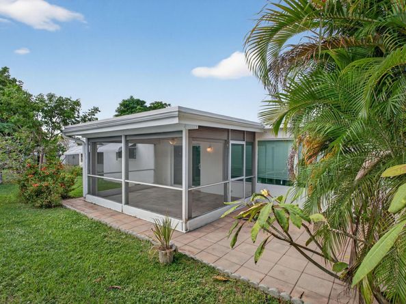 2930 NW 1st Ave, Pompano Beach FL 33064