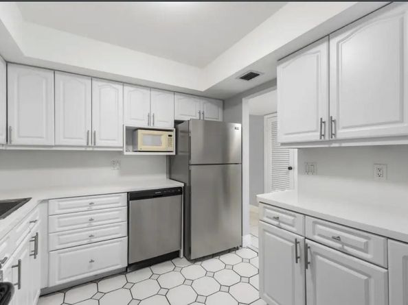 6100 S Falls Circle Dr 204, Lauderhill FL 33319