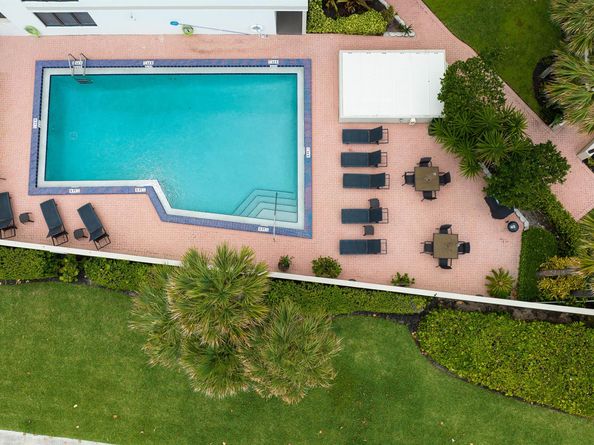 665 SE 21st Avenue 104, Deerfield Beach FL 33441