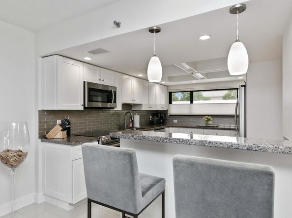 665 SE 21st Avenue 104, Deerfield Beach FL 33441