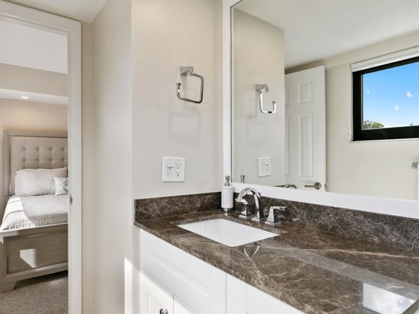 665 SE 21st Avenue 104, Deerfield Beach FL 33441