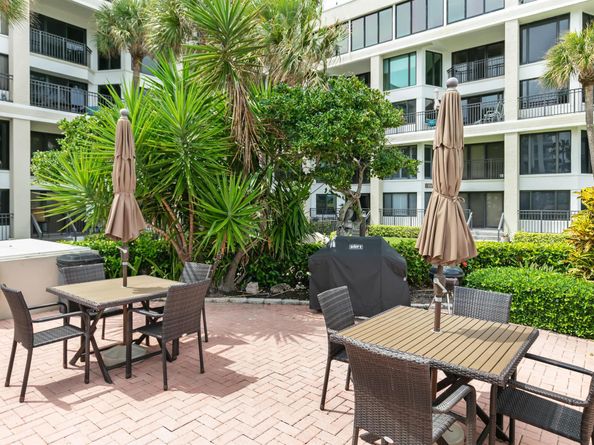 665 SE 21st Avenue 104, Deerfield Beach FL 33441