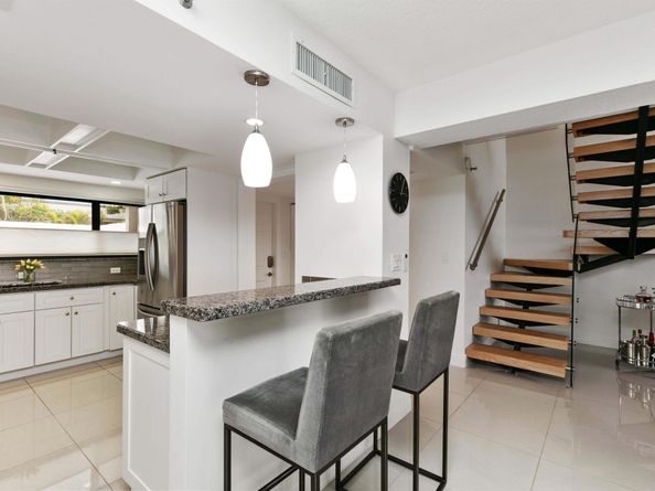 665 SE 21st Avenue 104, Deerfield Beach FL 33441