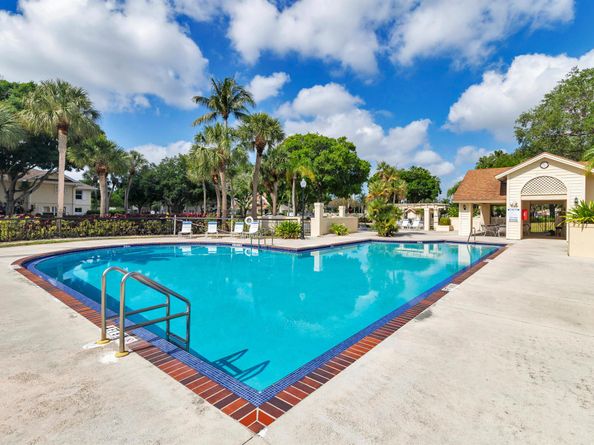 8110 Oakton Court 10b, Lake Clarke Shores FL 33406