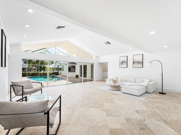 1332 SW Tamarind Way, Boca Raton FL 33486