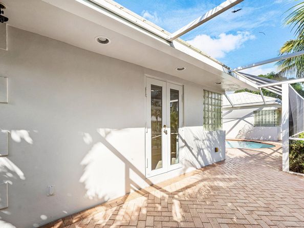 1332 SW Tamarind Way, Boca Raton FL 33486