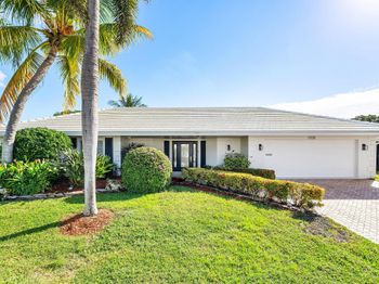 1332 SW Tamarind Way