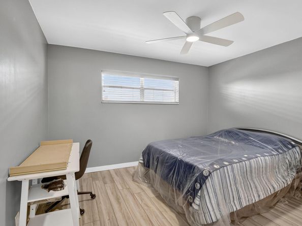 9500 N Hollybrook Lake Drive 308, Pembroke Pines FL 33025