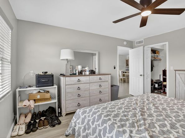 9500 N Hollybrook Lake Drive 308, Pembroke Pines FL 33025