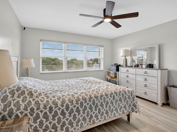 9500 N Hollybrook Lake Drive 308, Pembroke Pines FL 33025