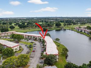 9500 N Hollybrook Lake Drive 308, Pembroke Pines FL 33025