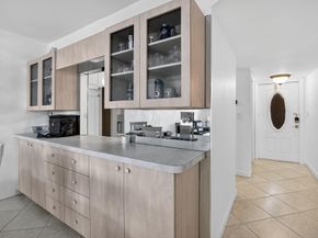 9500 N Hollybrook Lake Drive 308, Pembroke Pines FL 33025