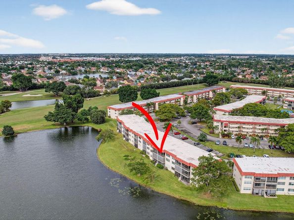 9500 N Hollybrook Lake Drive 308, Pembroke Pines FL 33025